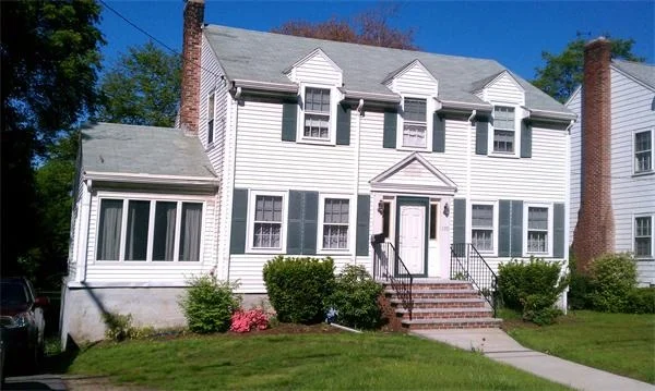 Unit for sale at 170 Reedsdale Rd, Milton, MA 02186