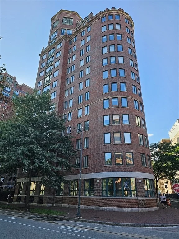 Unit for sale at 10 Rogers St, Cambridge, MA 02142