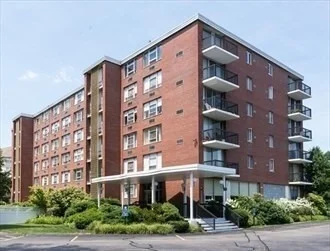 Unit for sale at 20 Hammond Pond Pkwy, Newton, MA 02467