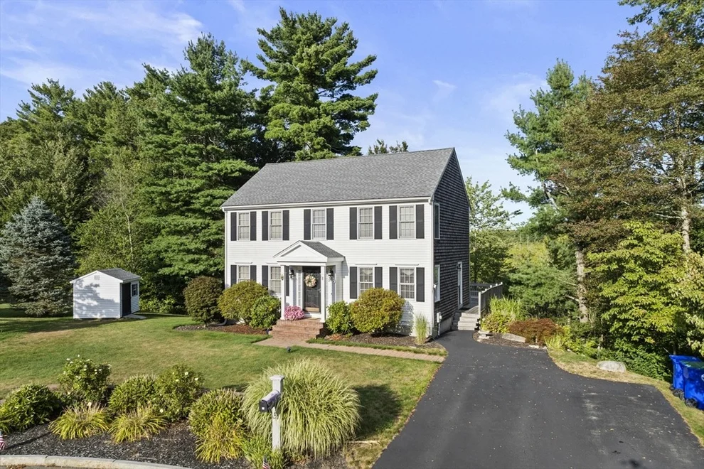 Unit for sale at 18 Franklin Hunt Rd, Rockland, MA 02370