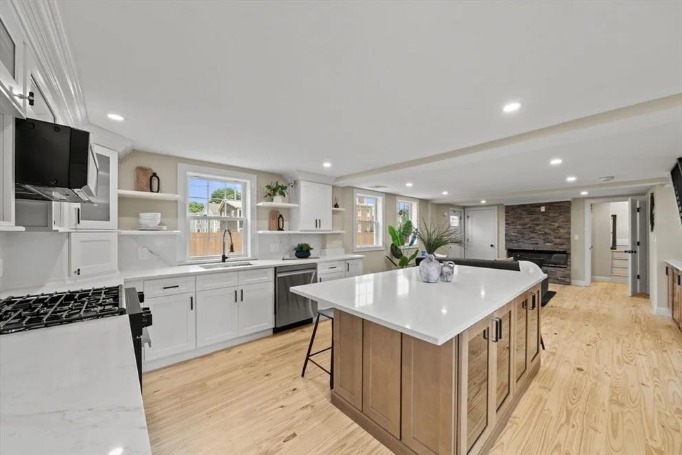 Unit for sale at 162 High St, Danvers, MA 01923