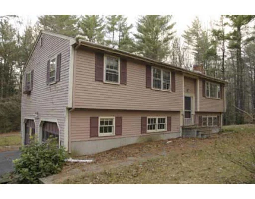 Unit for sale at 141 Howard St, Northborough, MA 01532