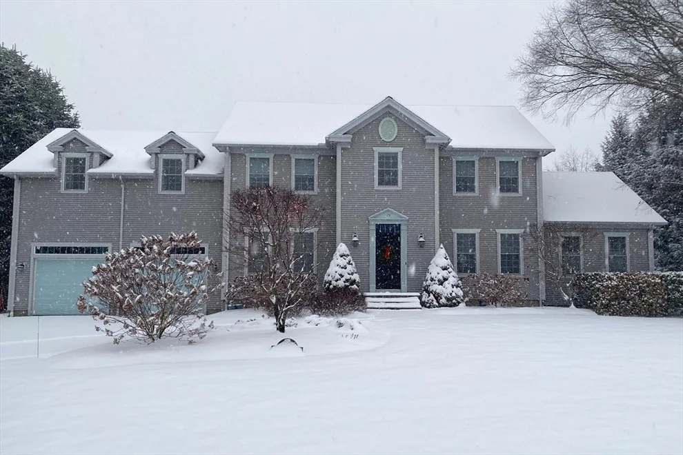 Unit for sale at 15 Crestview Dr, Deerfield, MA 01373