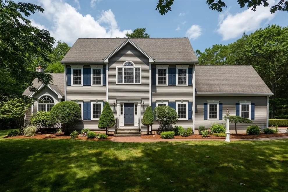 Unit for sale at 67 Old Farm Rd, Douglas, MA 01516