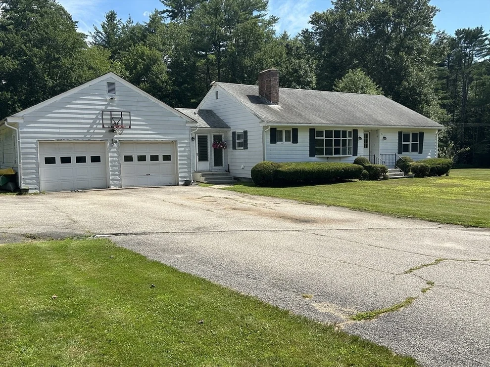 Unit for sale at 96 Fruitland, Barre, MA 01005