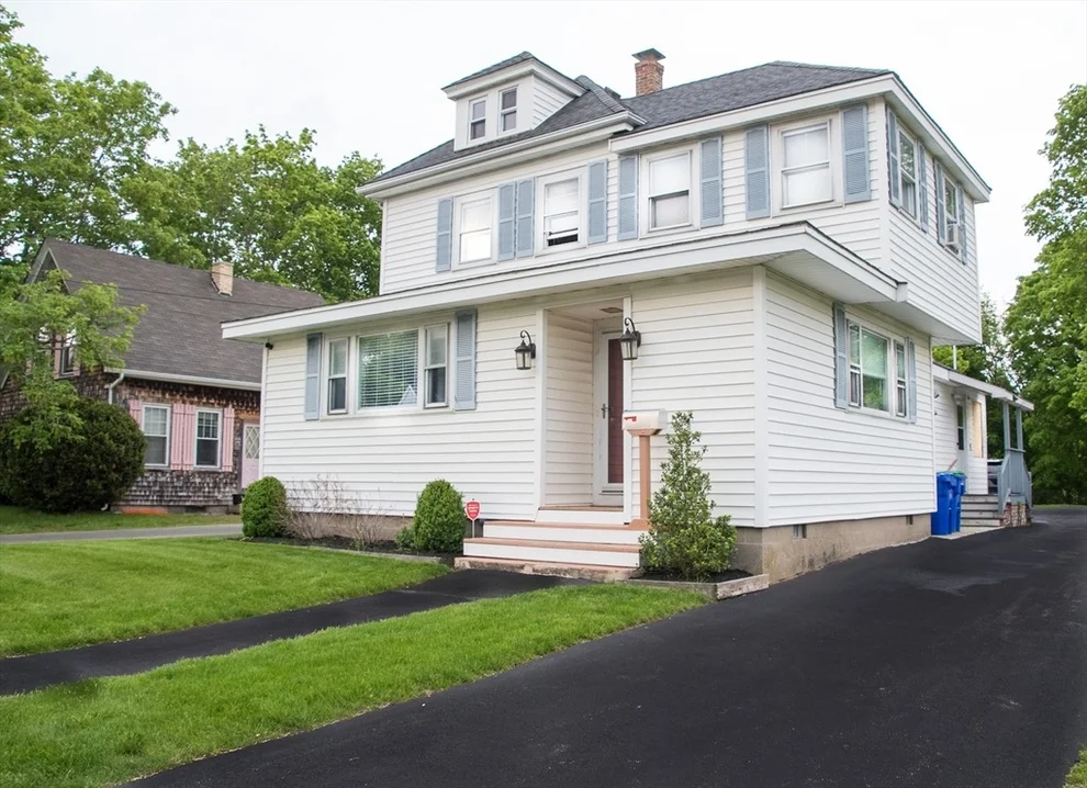 Unit for sale at 659 Liberty St, Rockland, MA 02370