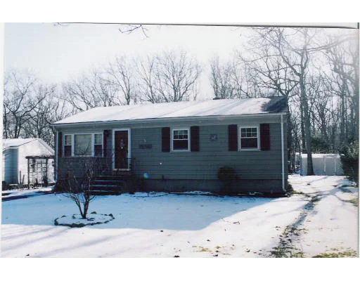 Unit for sale at 17 Otocki Ln, Tiverton, RI 02878