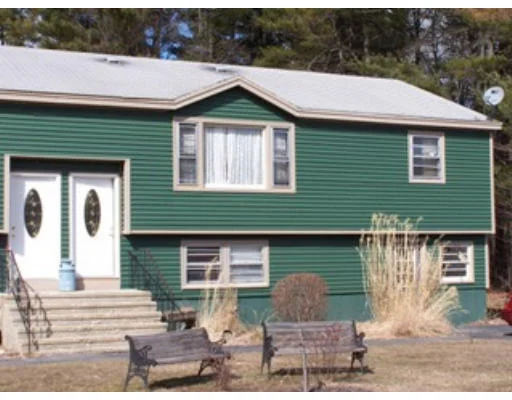 Unit for sale at 28 Cornwell Ct, Salem, NH 03079