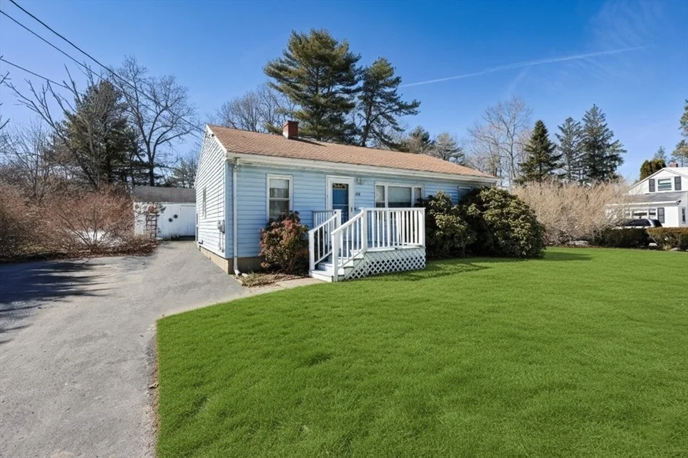 Unit for sale at 440 South St, Plainville, MA 02762