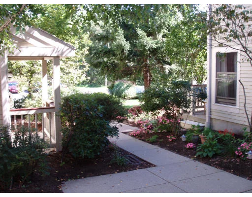Unit for sale at 76 Bradford Commons, Braintree, MA 02184