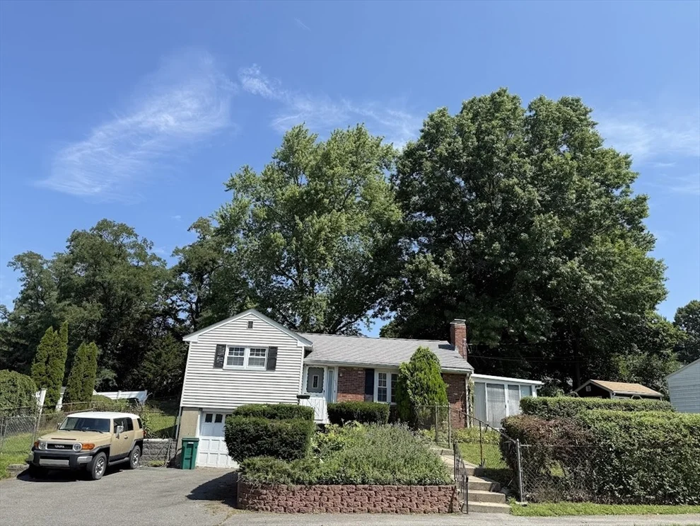 Unit for sale at 51 Westview Drive, Norwood, MA 02062