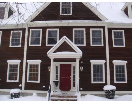 Unit for sale at 10 Olde Ipswich Way, Ipswich, MA 01938