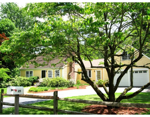 Unit for sale at 125 Stock Farm Rd, Sudbury, MA 01776