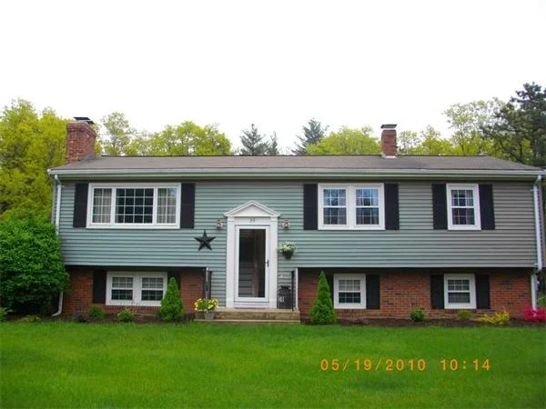 Unit for sale at 39 Colby Dr, Halifax, MA 02338