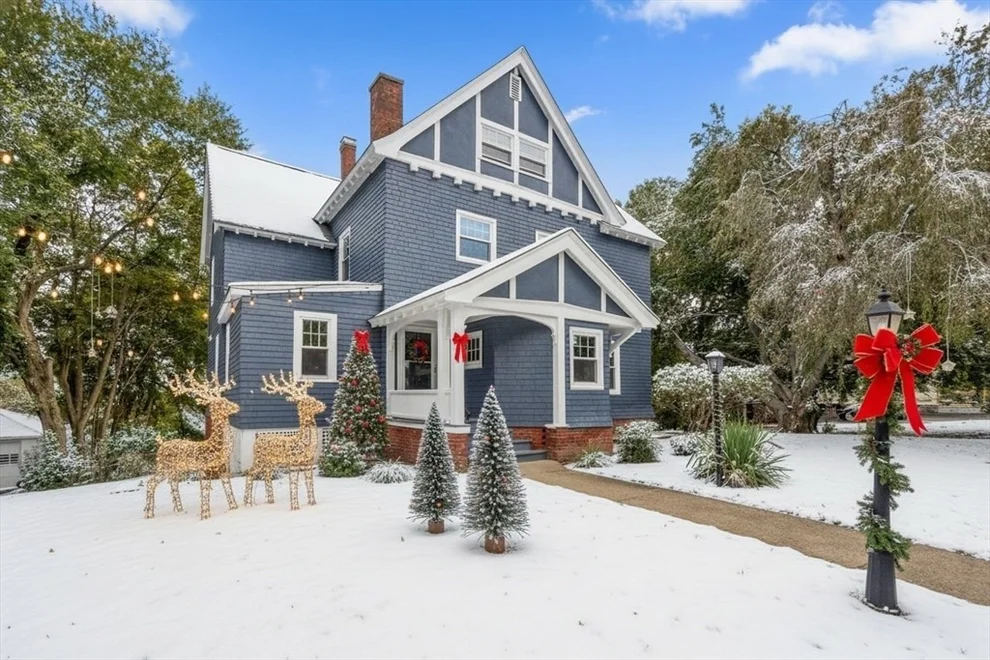 Unit for sale at 37 Kenwood Ave, Worcester, MA 01605