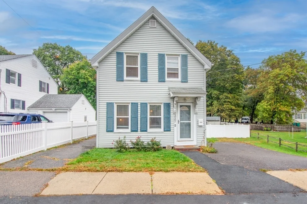 Unit for sale at 227 Prospect St, Norwood, MA 02062