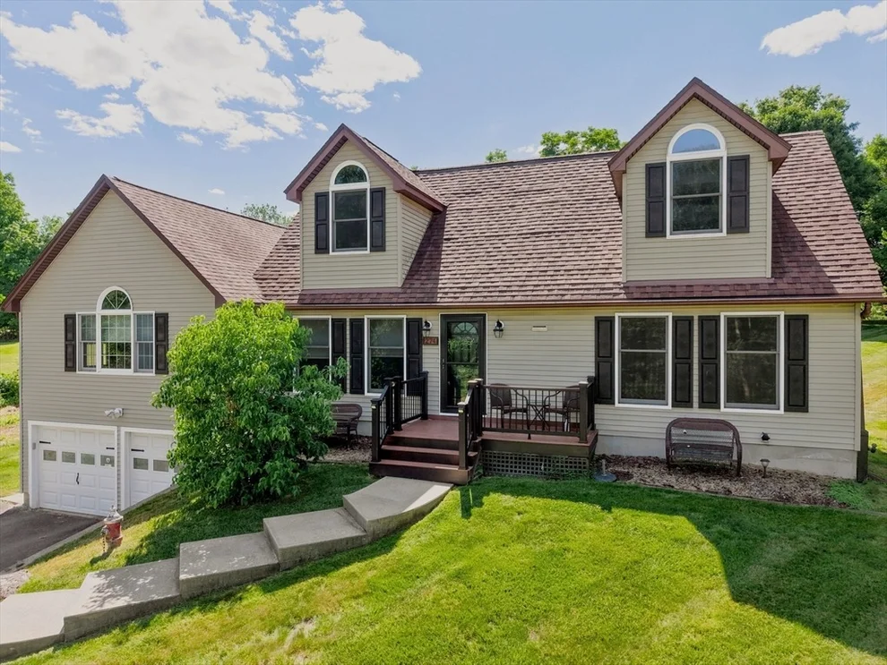 Unit for sale at 274 Strong St, Amherst, MA 01002