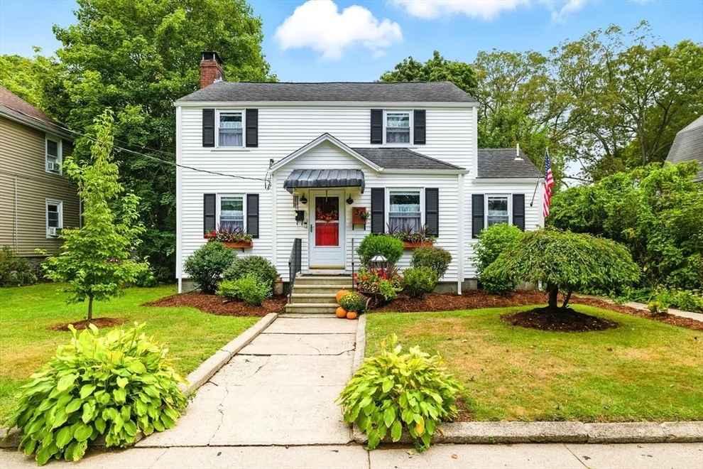 Unit for sale at 34 Warren Ave, Mansfield, MA 02048