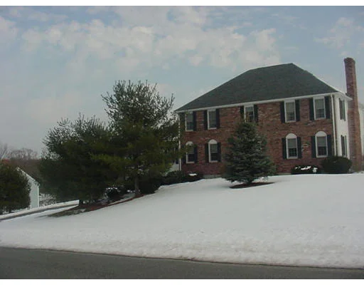 Unit for sale at 25 Wood Rd, Marlborough, MA 01752