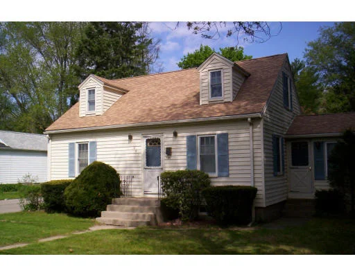 Unit for sale at 461 South Main Street, Sharon, MA 02067
