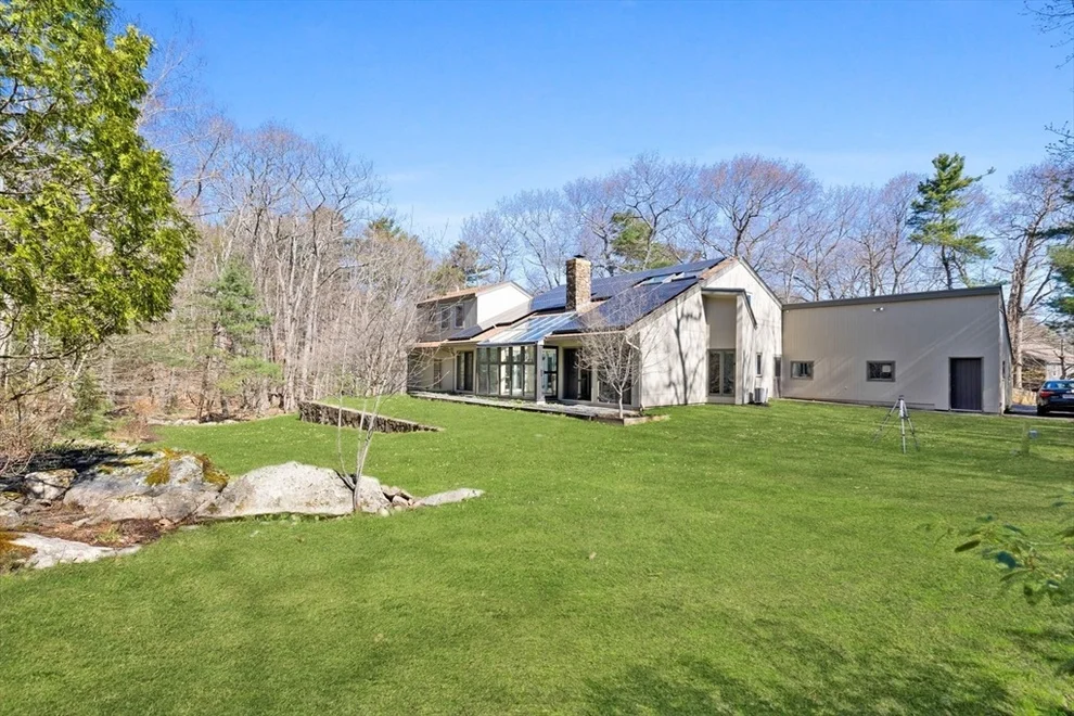 Unit for sale at 40 Kennel Hill Drive, Beverly, MA 01915