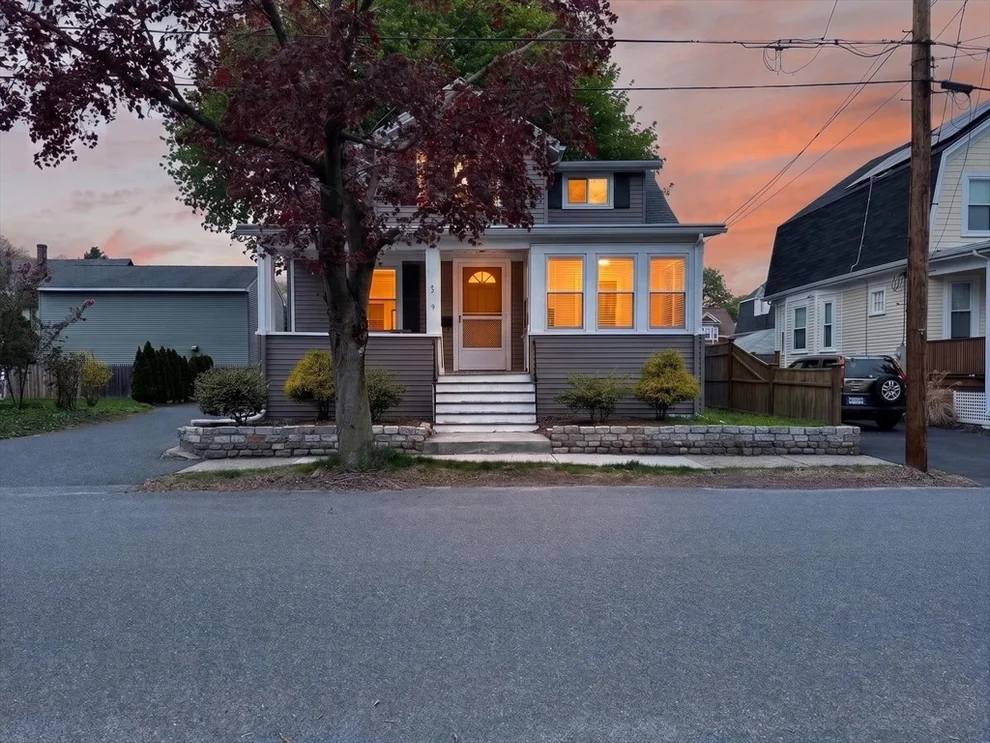 Unit for sale at 9 Hood St, Saugus, MA 01906