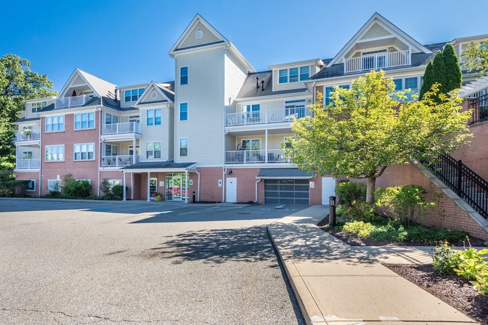 Unit for sale at 95 Conant Street, Concord, MA 01742