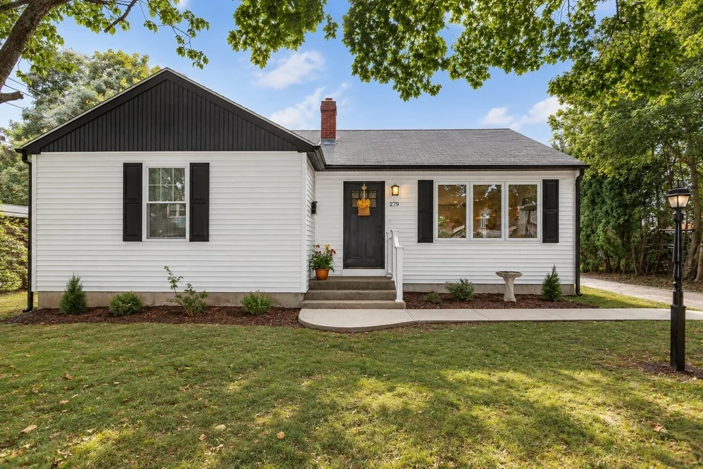 Unit for sale at 279 Caroline St, New Bedford, MA 02740