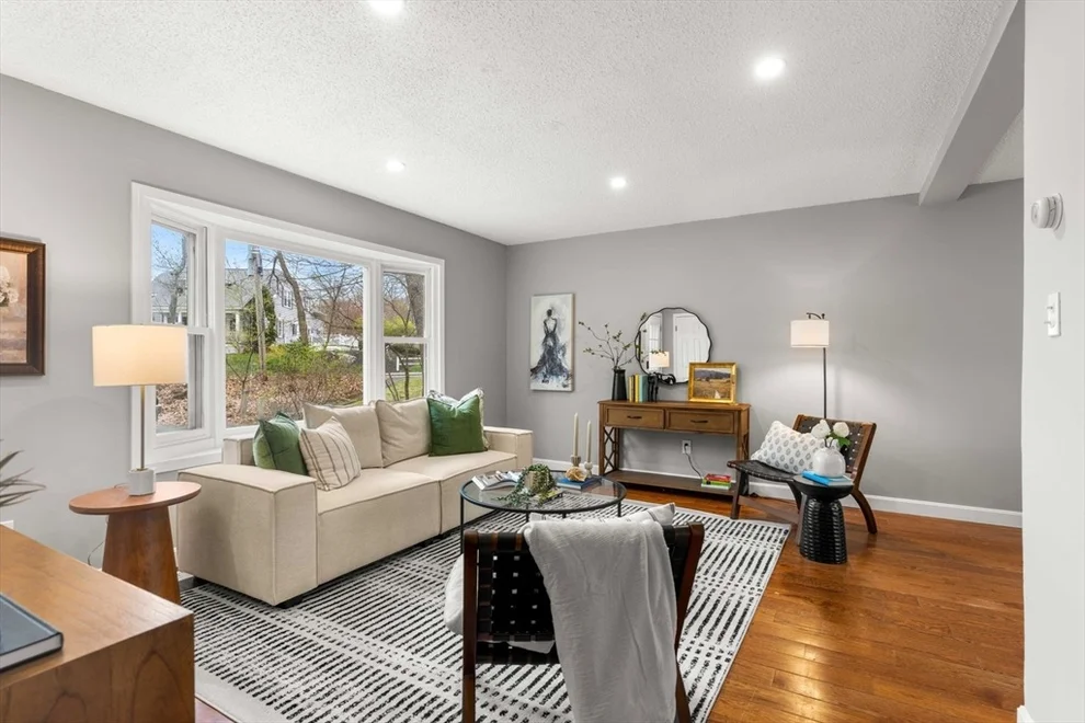 Unit for sale at 357 Boylston St, Lowell, MA 01852