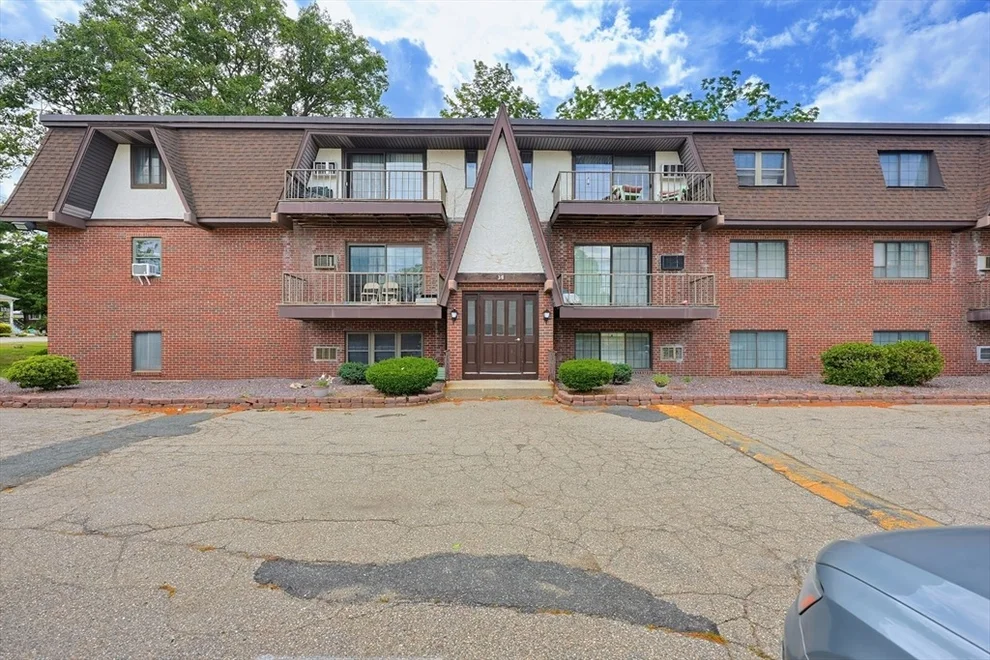 Unit for sale at 39 West St, Randolph, MA 02368
