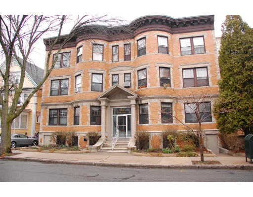 Unit for sale at 176 Naples Rd, Brookline, MA 02446