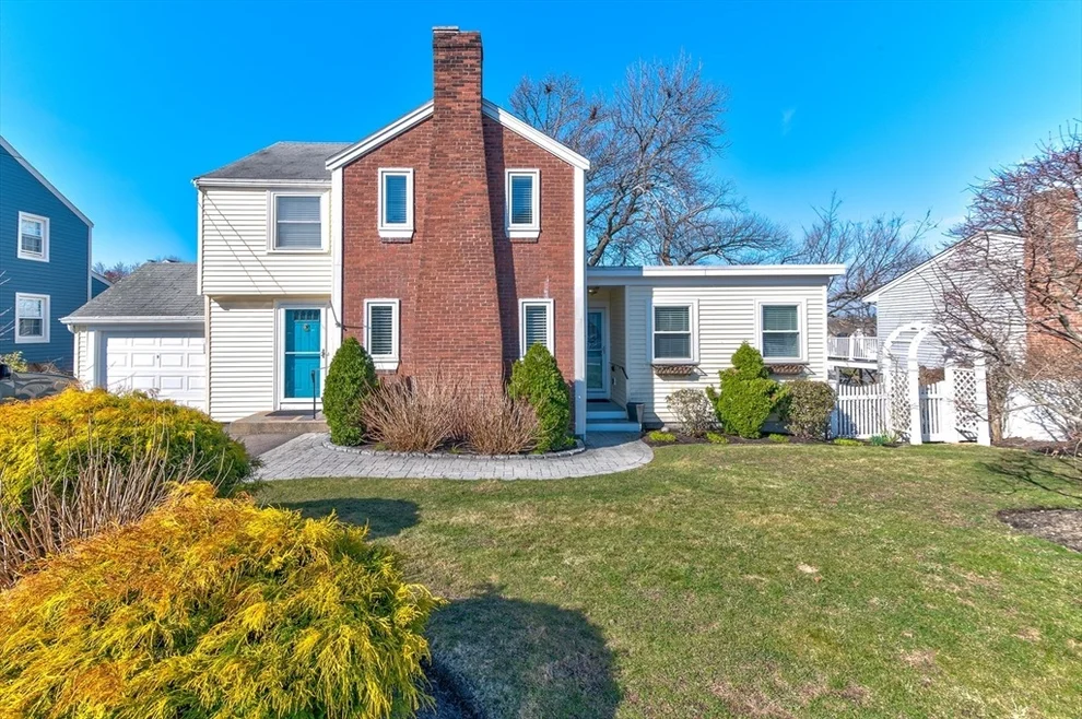 Unit for sale at 865 E Squantum St, Quincy, MA 02171