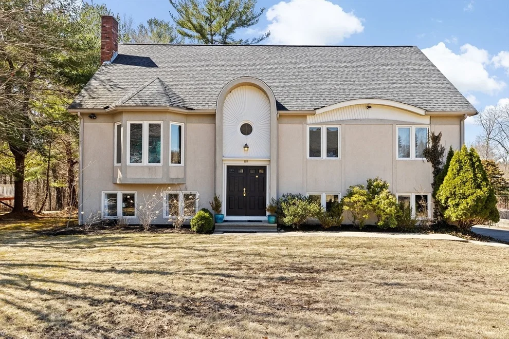 Unit for sale at 89 Lucas Dr, Stoughton, MA 02072