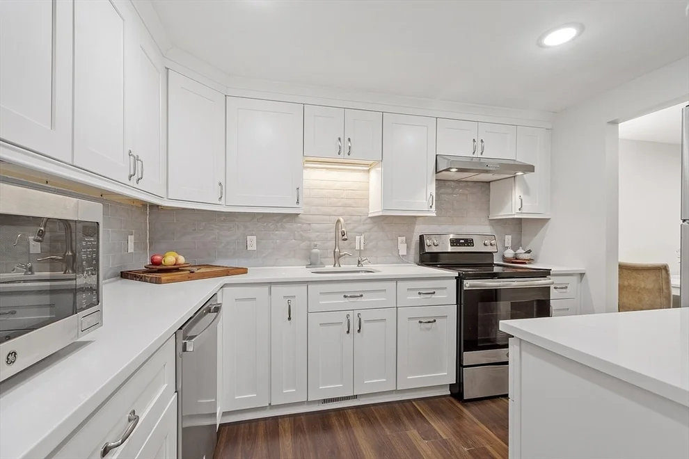 Unit for sale at 5 Elm St, Acton, MA 01720