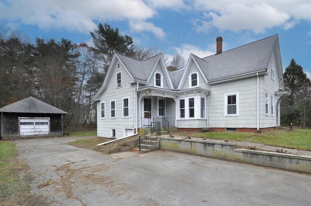 Unit for sale at 417 Washington St, East Bridgewater, MA 02333
