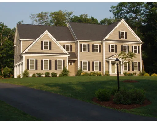 Unit for sale at 12 Metcalf Dr, Holliston, MA 01746