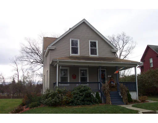 Unit for sale at 59 Trowbridge Circut, Worcester, MA 01603