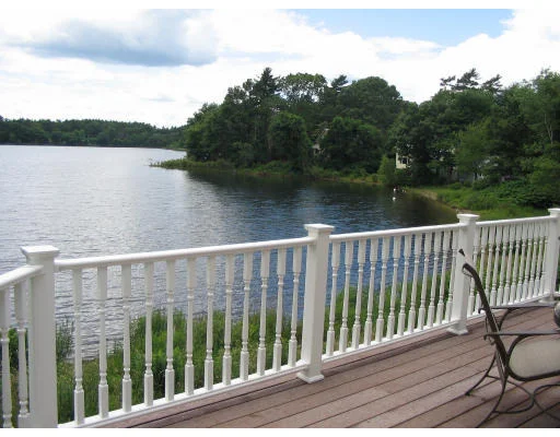 Unit for sale at 5 Ridge Ave, Pembroke, MA 02359
