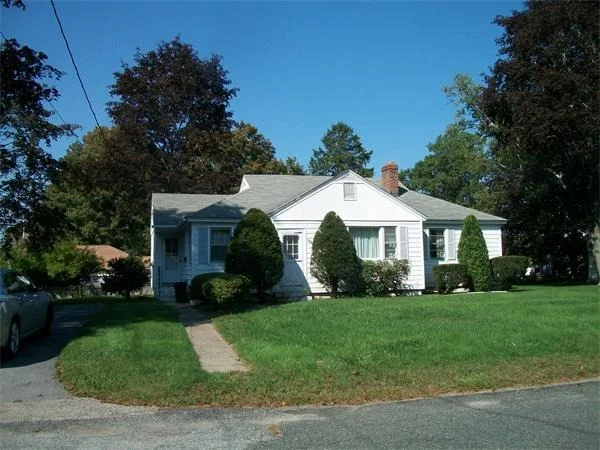 Unit for sale at 111 Pembrook Rd, North Andover, MA 01845