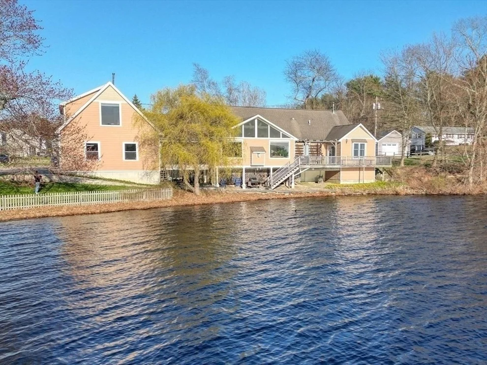 Unit for sale at 130 Scadding St, Taunton, MA 02780