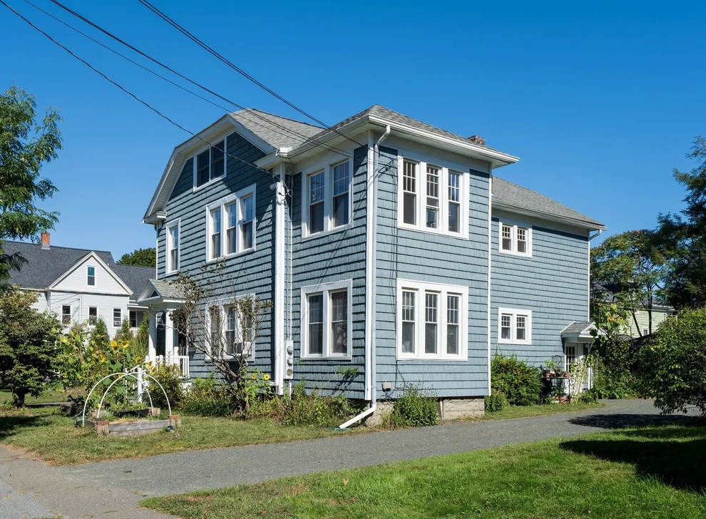 Unit for sale at 9 Orchard St, Northampton, MA 01060