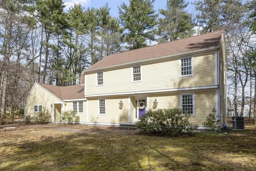 Unit for sale at 1 Carlton Dr, Acton, MA 01720