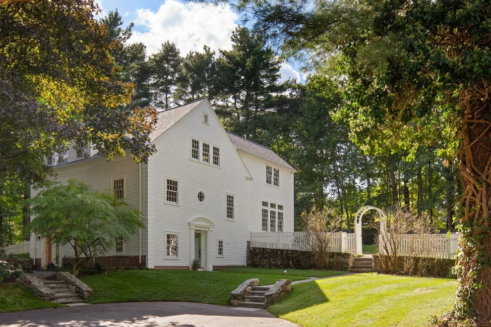 Unit for sale at 4 Cedar Road, Lincoln, MA 01773