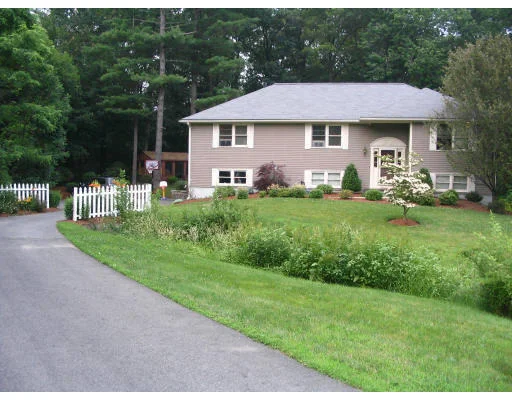 Unit for sale at 1 Oakland Ter, Natick, MA 01760
