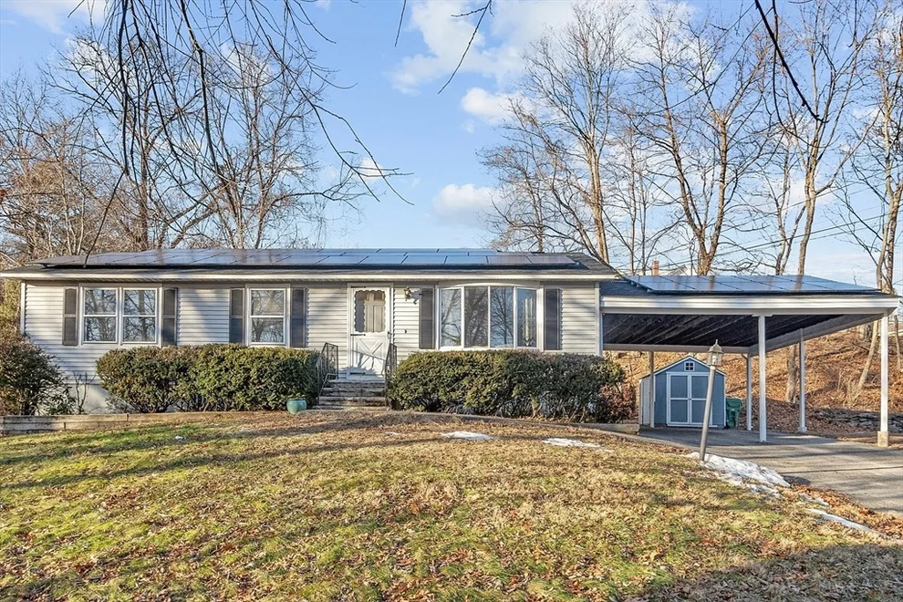 Unit for sale at 5 Catherine St, Clinton, MA 01510