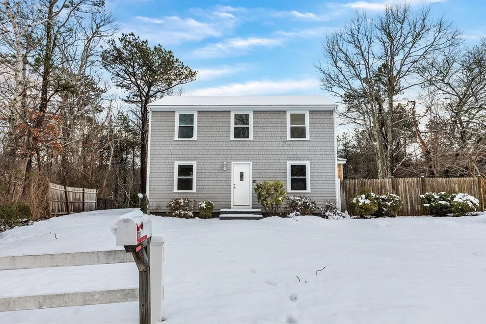 Unit for sale at 30 Barquentine Dr, Plymouth, MA 02360