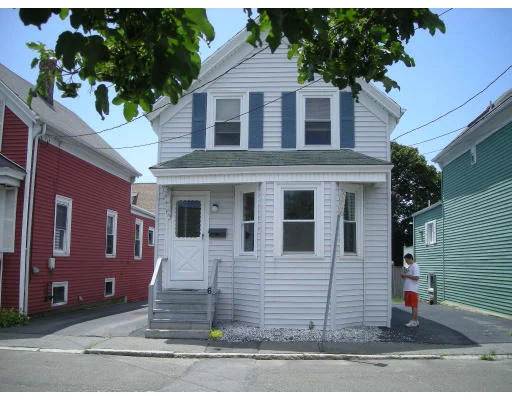 Unit for sale at 6 Pierce Ave, Salem, MA 01970