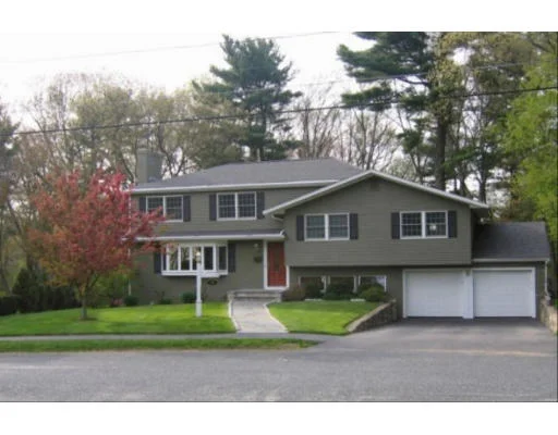 Unit for sale at 83 Livingston Circle, Needham, MA 02492