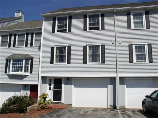 Unit for sale at 10 Meadowview Circle, Nashua, NH 03062