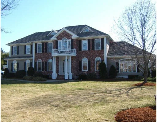 Unit for sale at 1 Hidden Pond Ln, North Reading, MA 01864